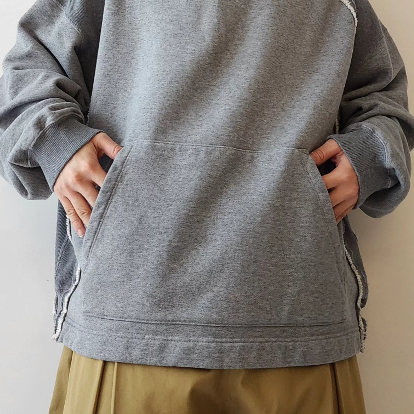 WELLDER / Cut Off Hooded