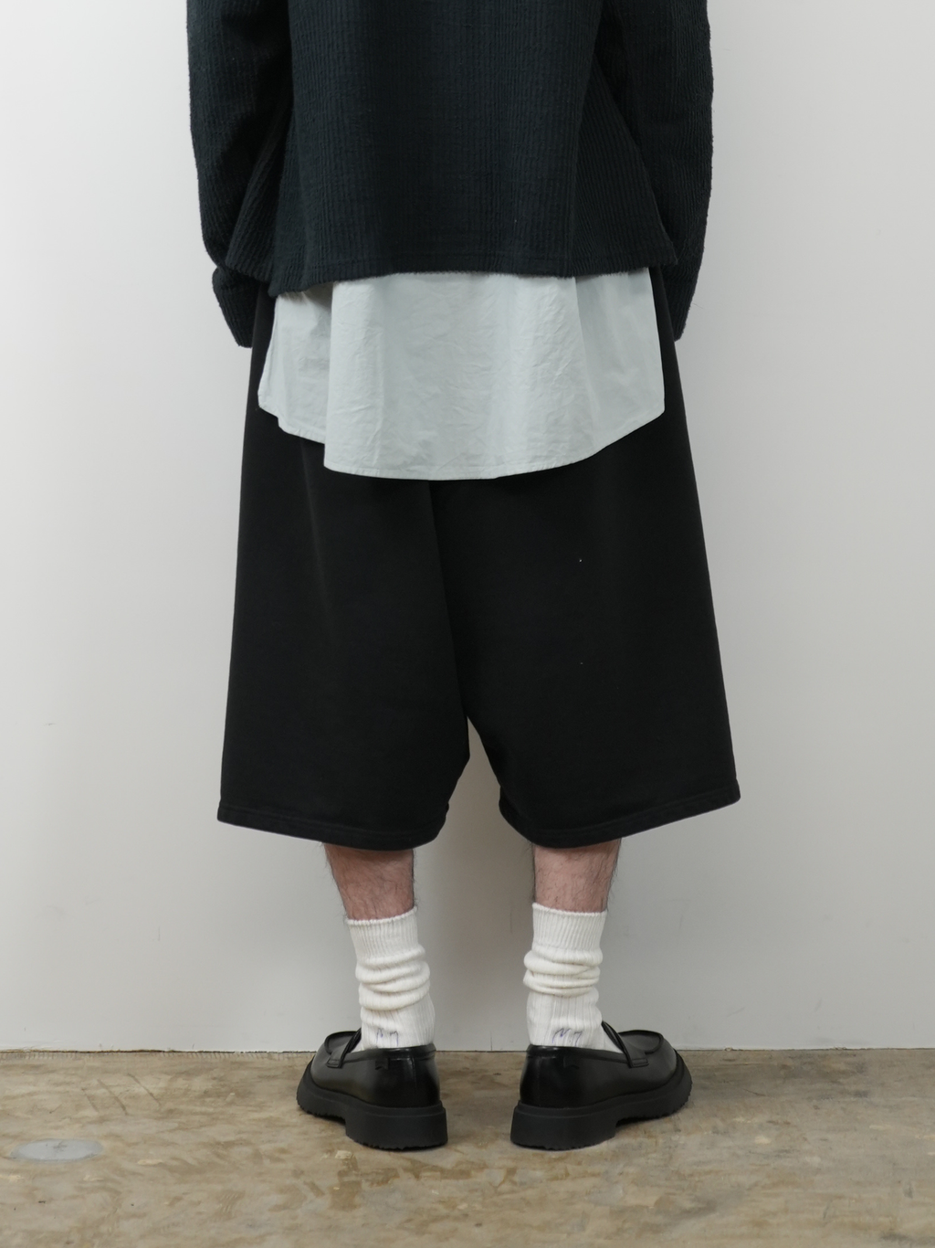 ANCELLM / 3/4 Tuck Sweat Shorts