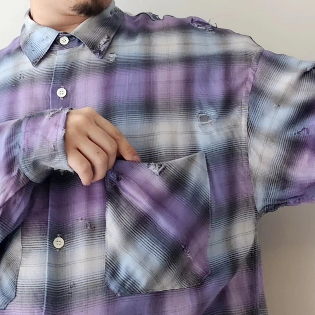 THE JEAN PIERRE / Grunge Destroy Plaid Shirt