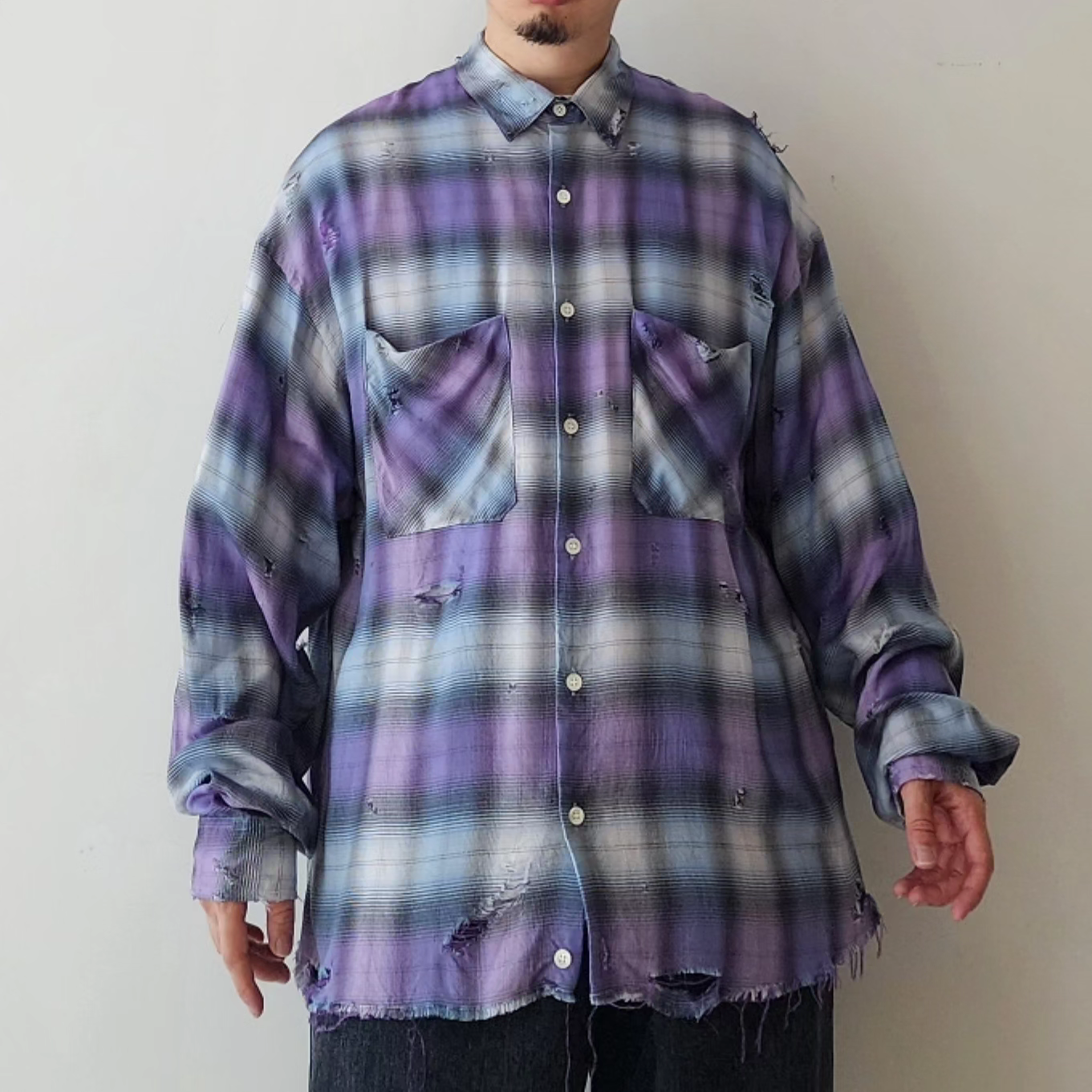 THE JEAN PIERRE / Grunge Destroy Plaid Shirt