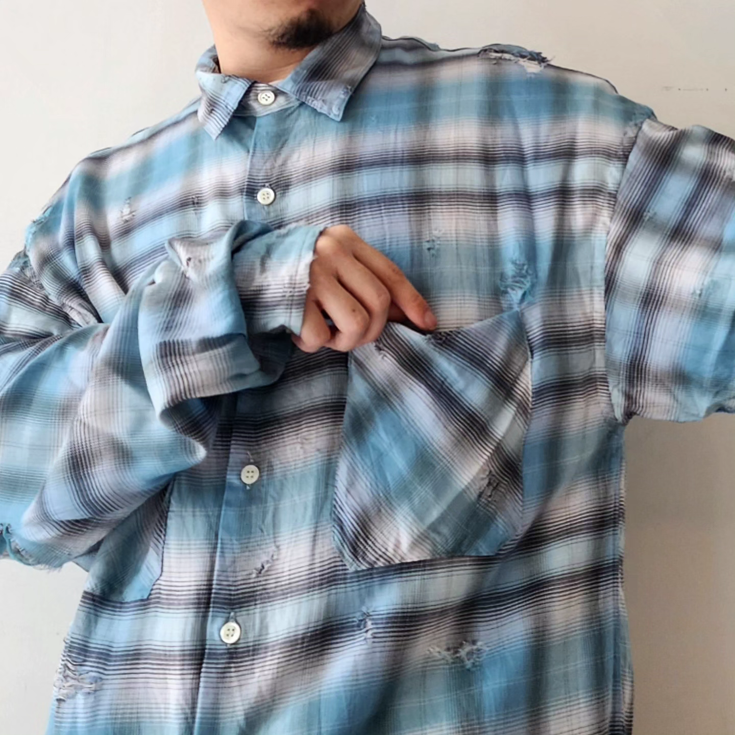 THE JEAN PIERRE / Grunge Destroy Plaid Shirt