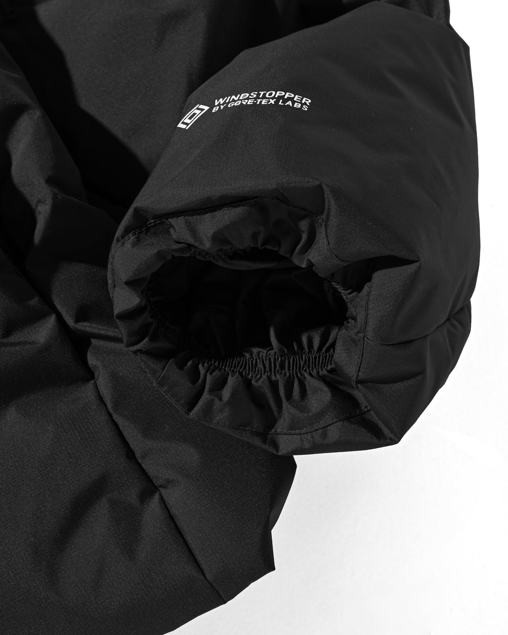 CLESSTE / +Phenix Windstopper ® By Gore-tex Labs City Down Jacket (Black)