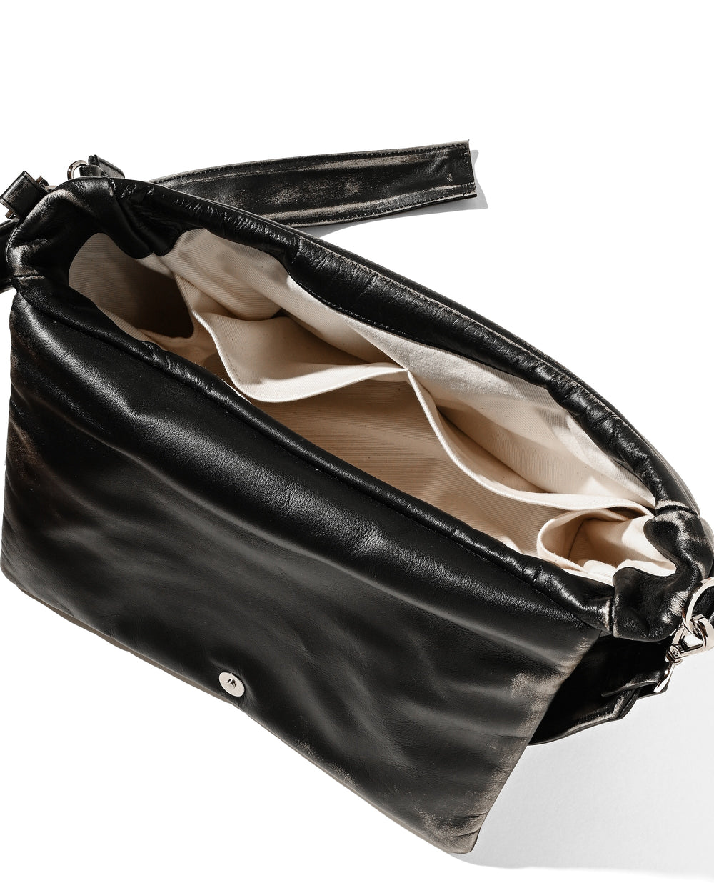 CLESSTE / Vintage Leather Padded Flap Holiday Bag (Black)