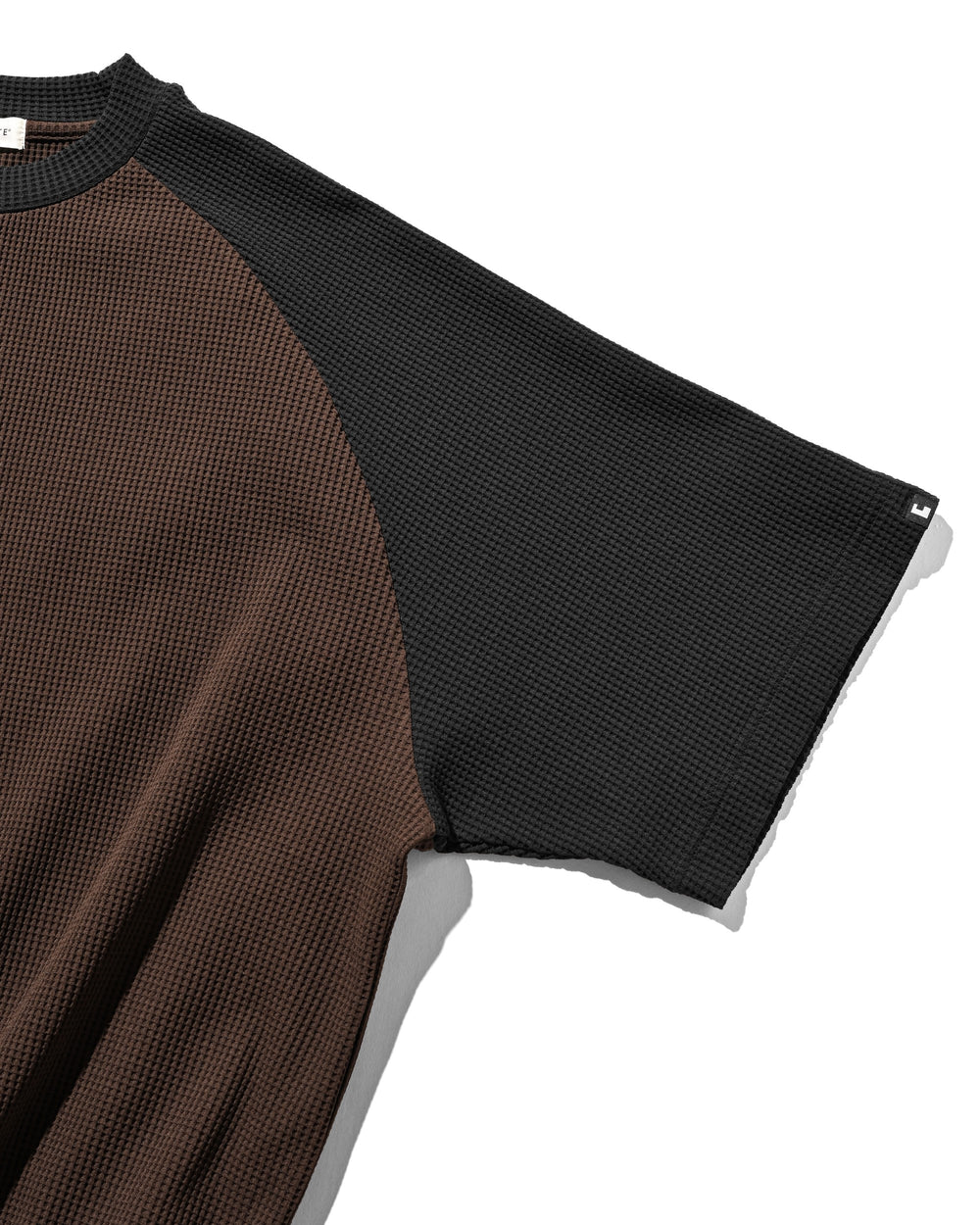 CLESSTE / City Light Thermal Raglan S/S T-Shirt With Drawstrings (Brown x Black)