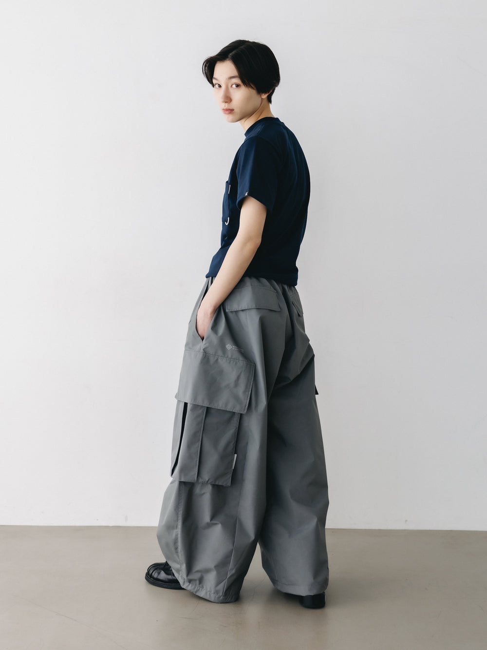 CLESSTE / +Phenix Windstopper ® By Gore-tex Labs City Mega Pocket Balloon Cargo Pants (Charcoal Gray)