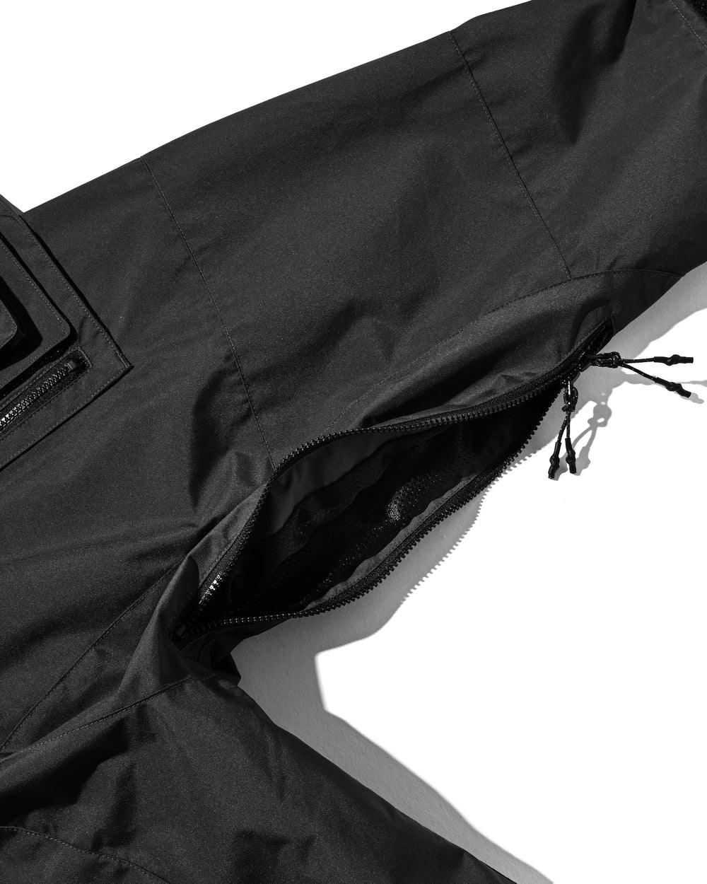 CLESSTE / +Phenix Windstopper ® By Gore-tex Labs City Military Jacket (Black)
