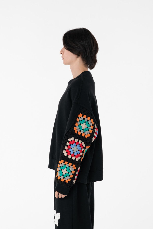 DISCOVERED / Crochet Sleeve Sweat (Black)