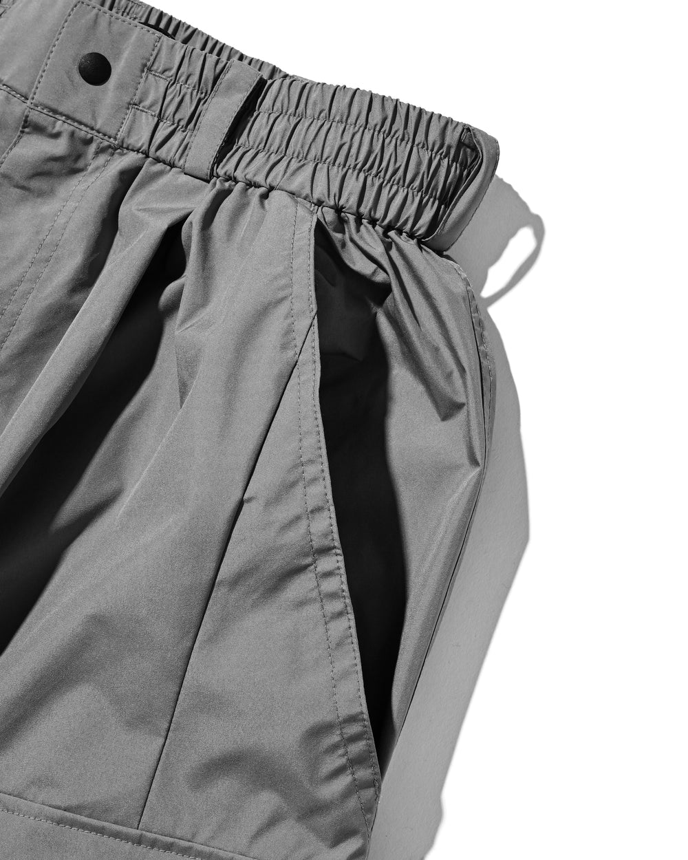 CLESSTE / +Phenix Windstopper ® By Gore-tex Labs City Mega Pocket Balloon Cargo Pants (Charcoal Gray)