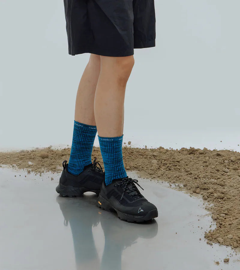 NOZZLEQUIZ / Burst Blue - Essential Mid Socks