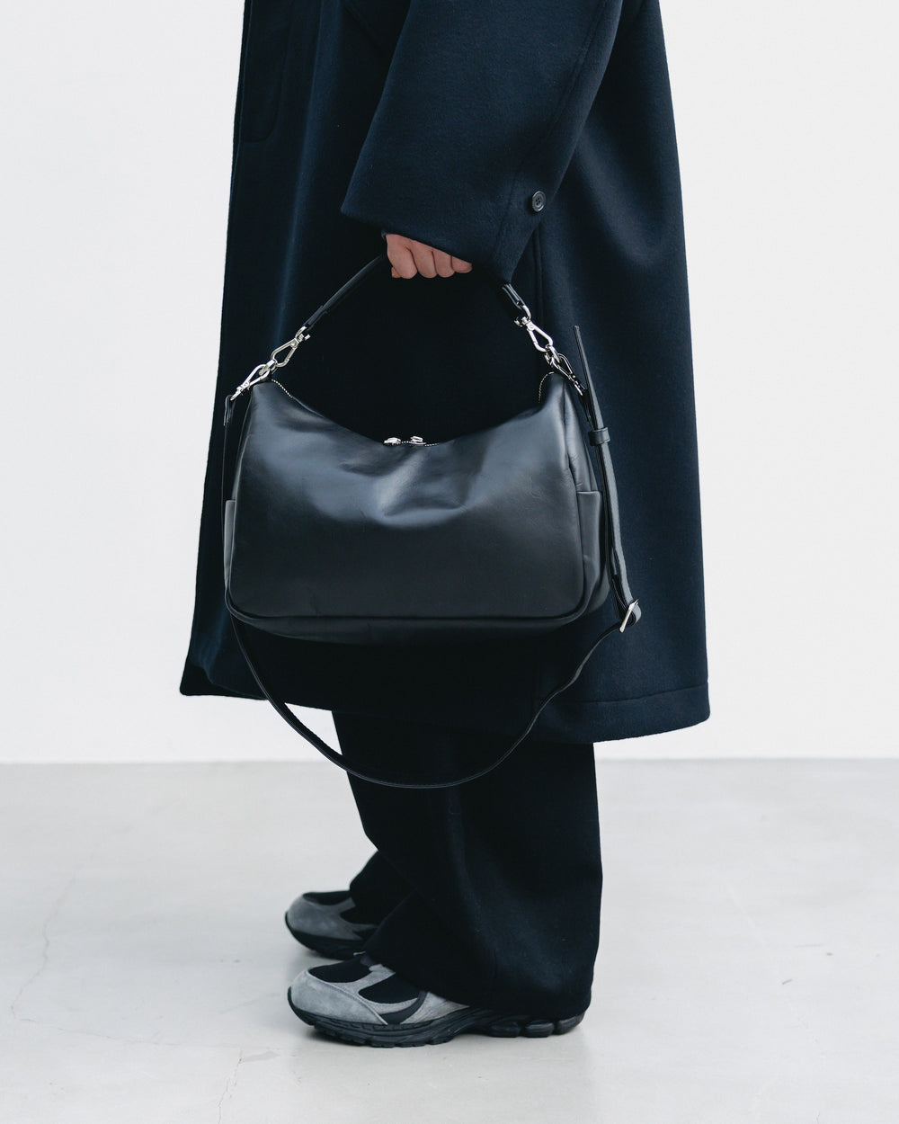 CLESSTE / Leather Day Off Bag (Black)