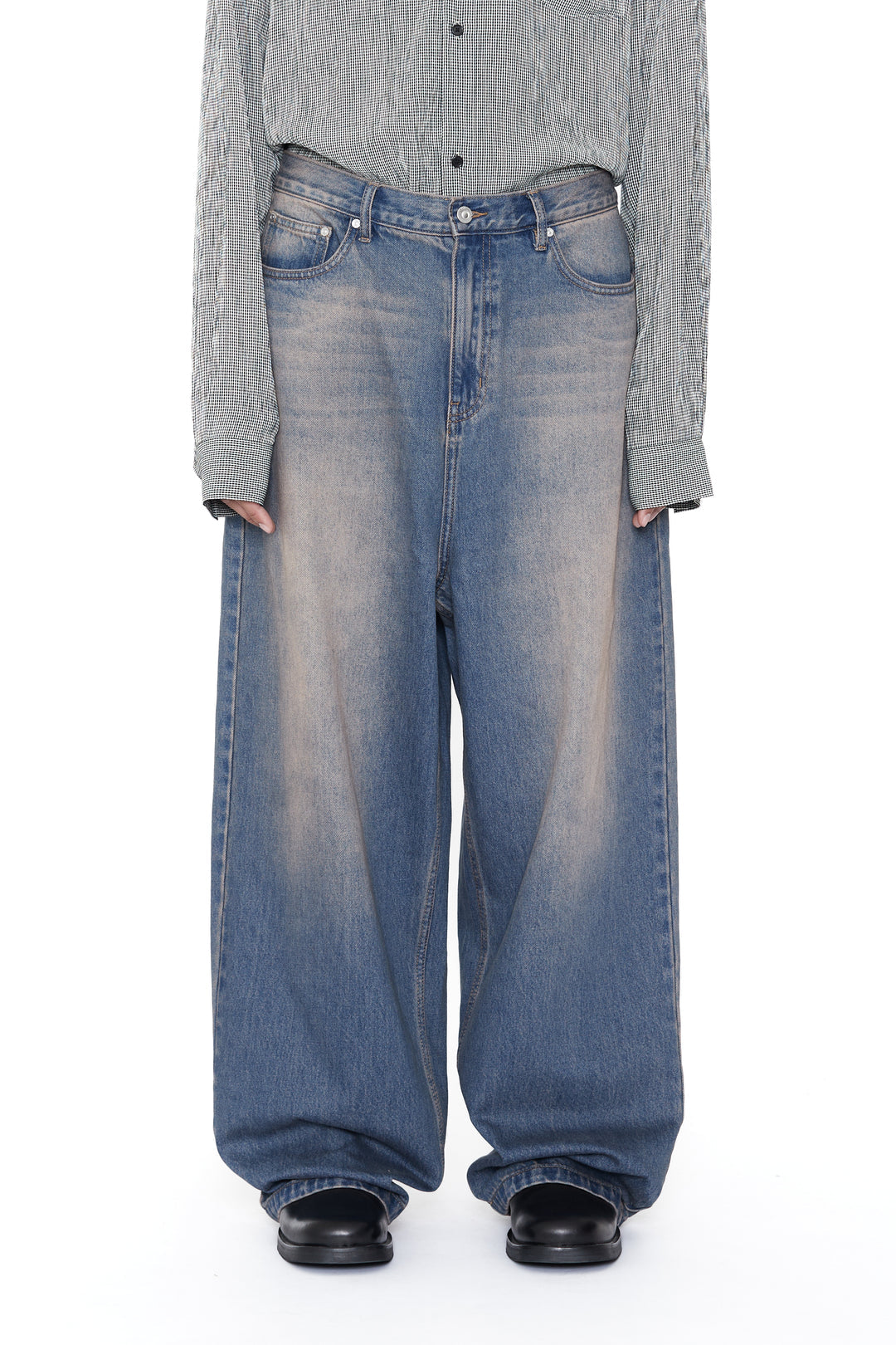 CODA / Dust Indigo Acid Washed Extended Cut Luft Jeans