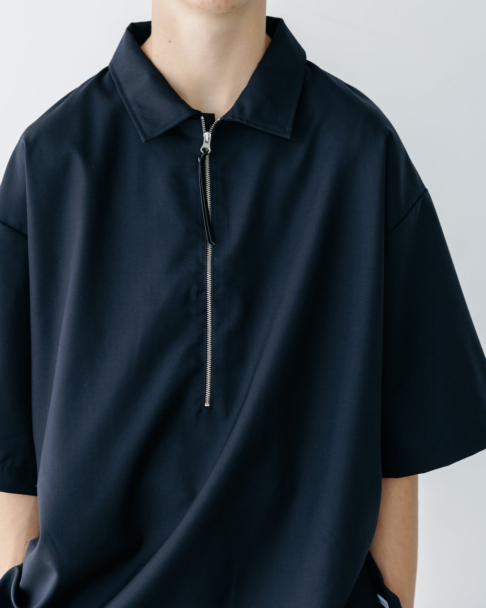 CLESSTE / Tropical Wool City S/S Half Zip Shirt (Navy)
