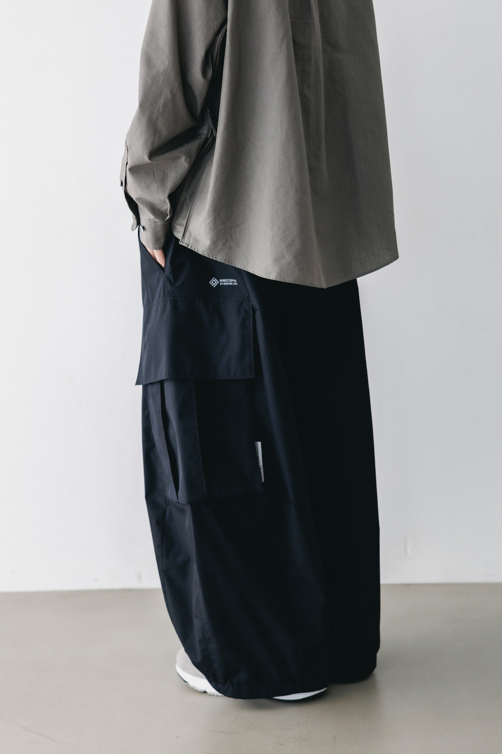 CLESSTE / +Phenix Windstopper ® By Gore-tex Labs City Mega Pocket Balloon Cargo Pants (Black)