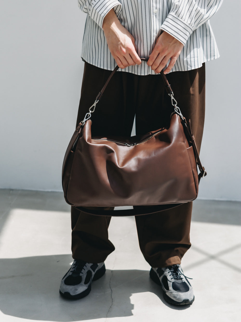 CLESSTE / Leather Day Off Bag Large (Brown)
