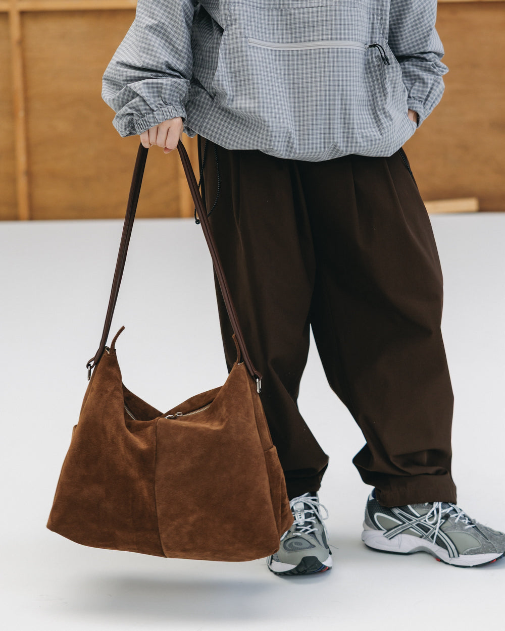 CLESSTE / Suede Nomad Bag (Brown)