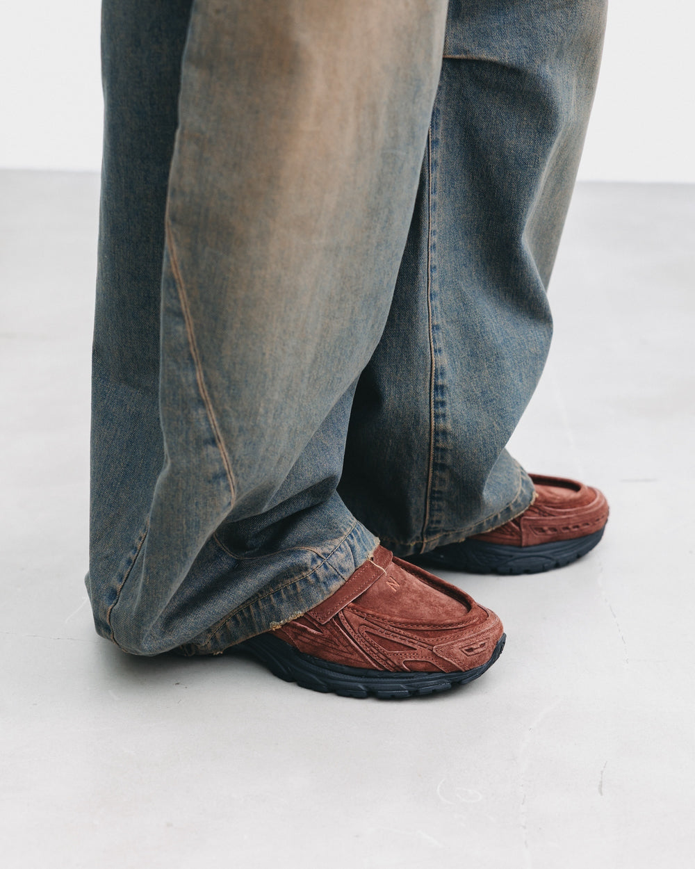 CLESSTE / Vintage Dyed Selvedge Denim Barrel Leg Pants (Vintage Brown)
