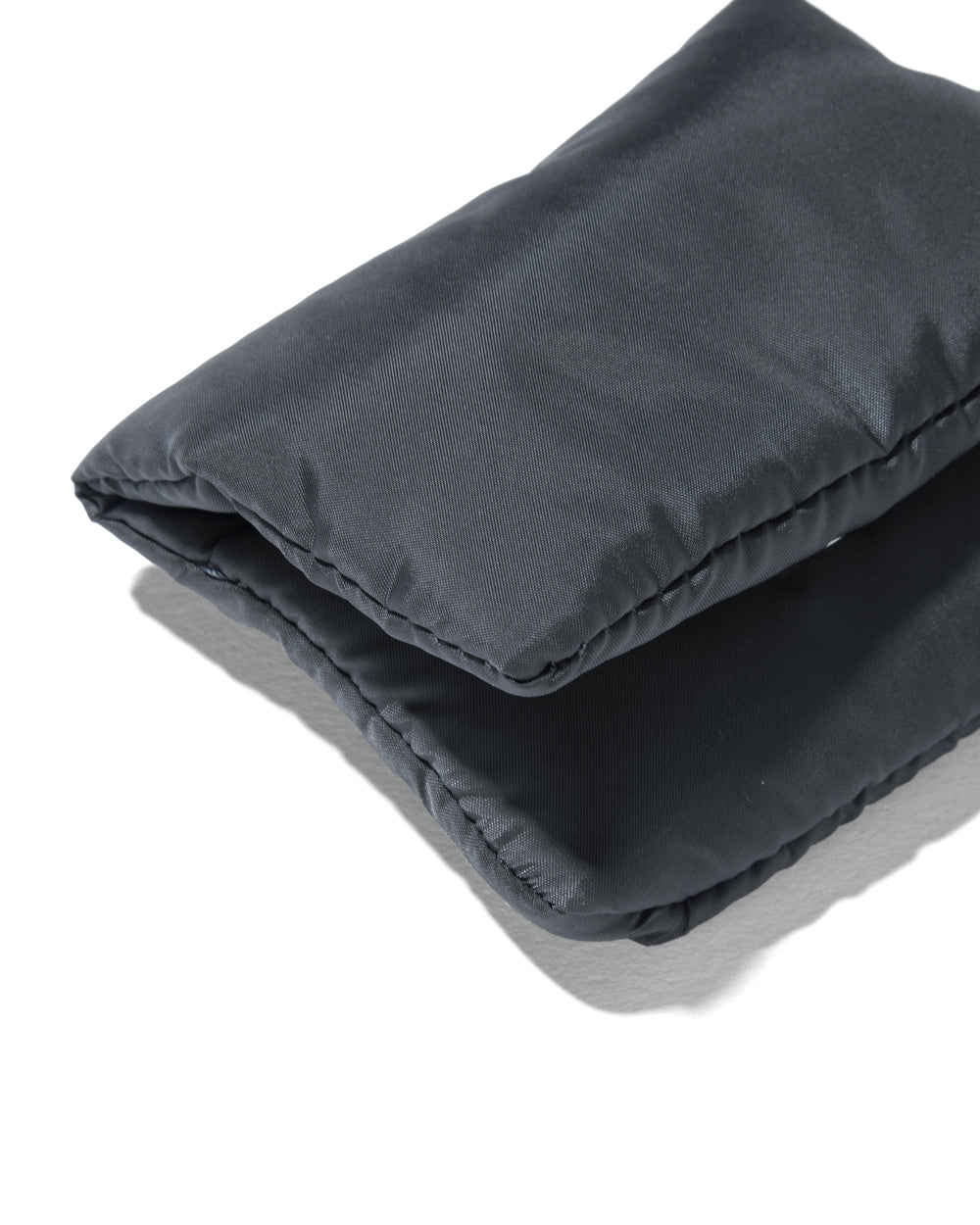 CLESSTE / Padded Airpod Case (Charcoal)