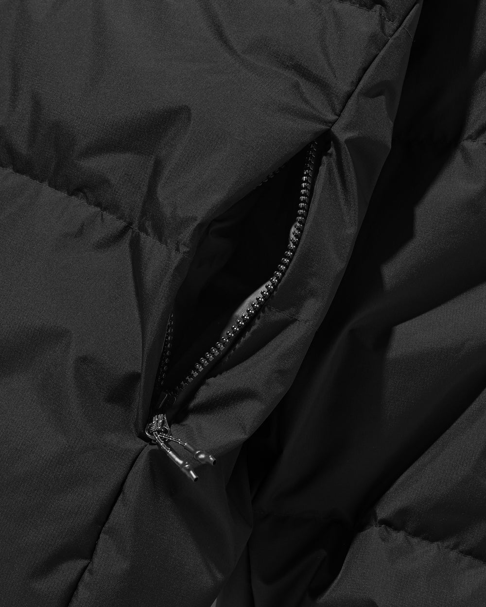 CLESSTE / +Phenix Windstopper ® By Gore-tex Labs City Down Jacket (Black)
