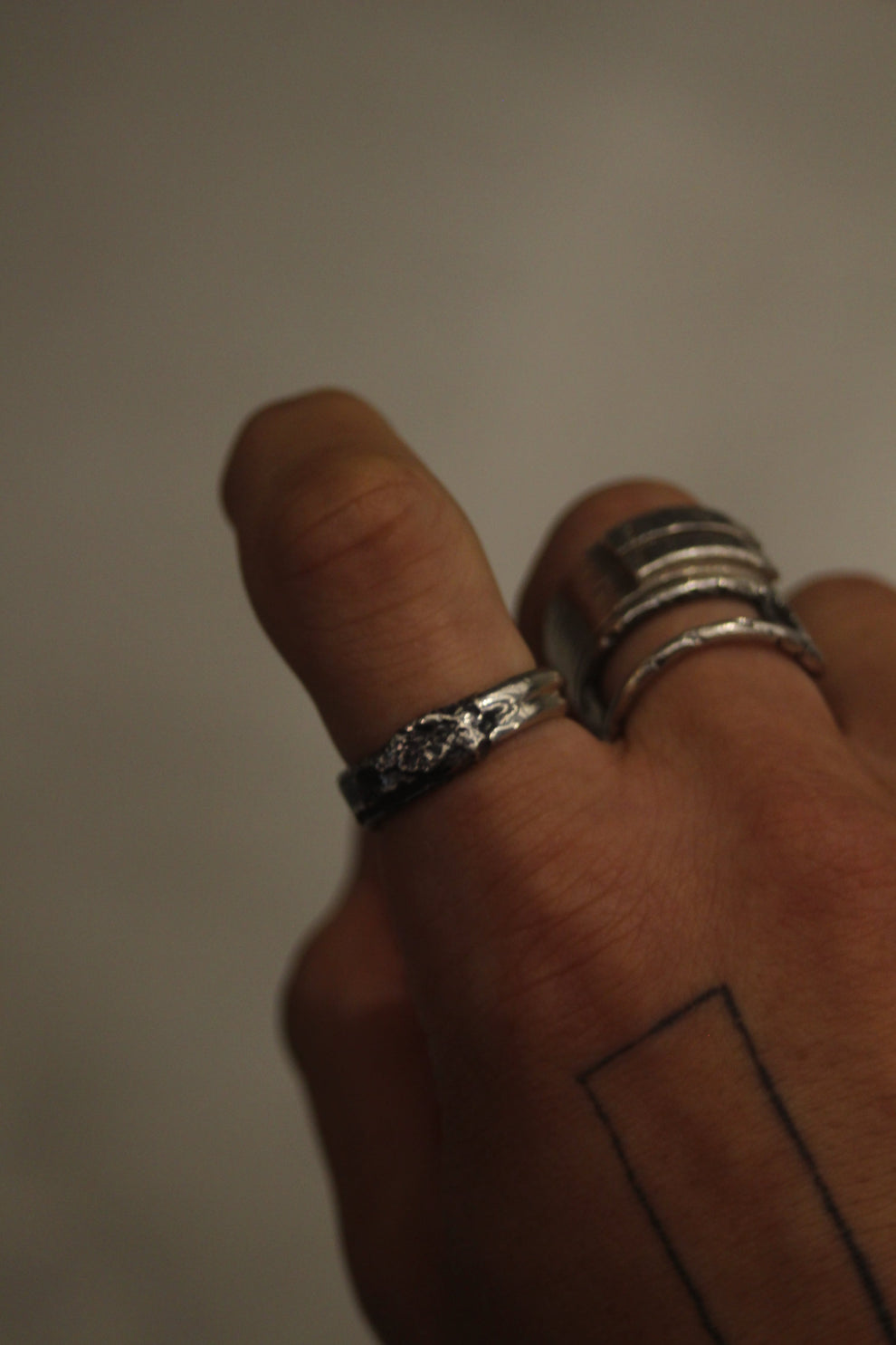 GIFT HAND / Crack Ring 09 - 925 Sterling Silver