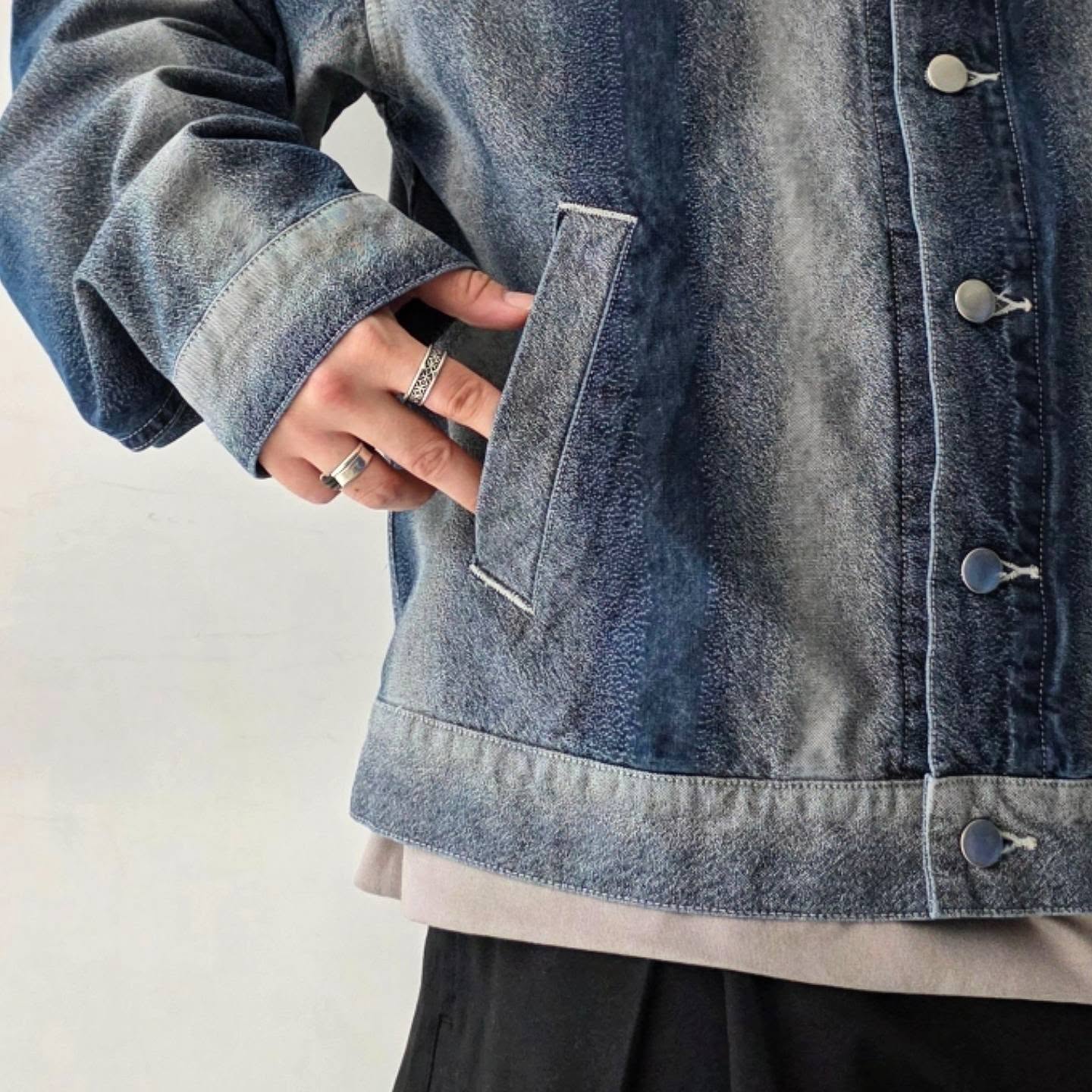 REVERBERATE / Gradation Denim Jacket (Sax Blue)