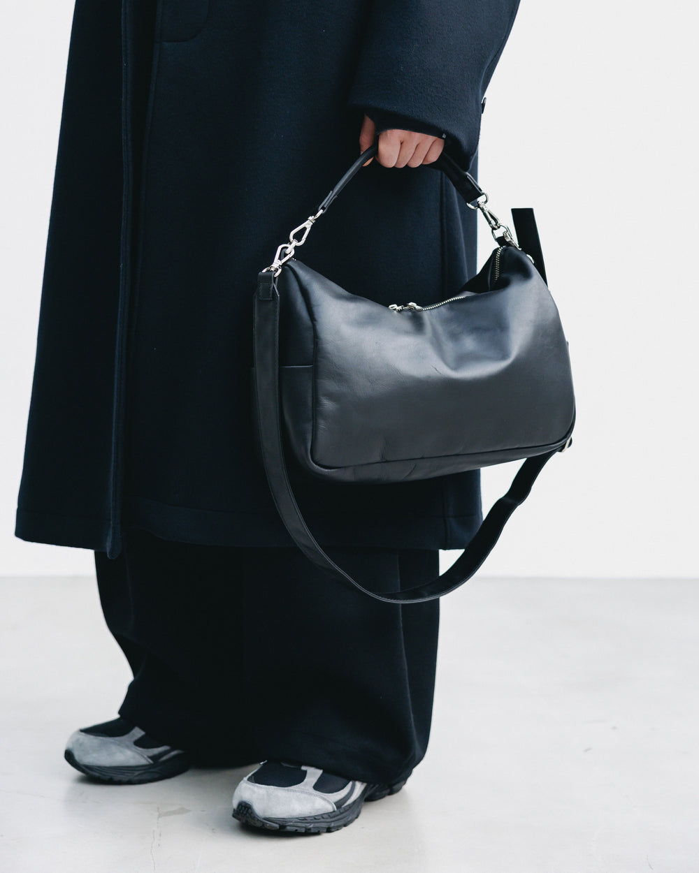 CLESSTE / Leather Day Off Bag (Black)