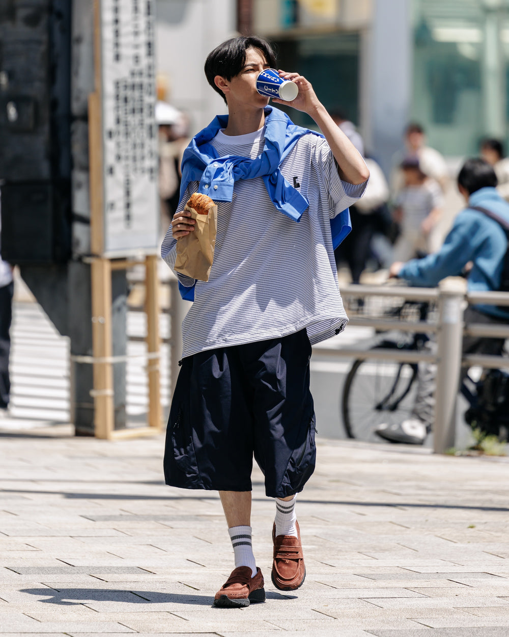 CLESSTE / 'C' Striped Massive T-Shirt With Drawstrings (White x Black)