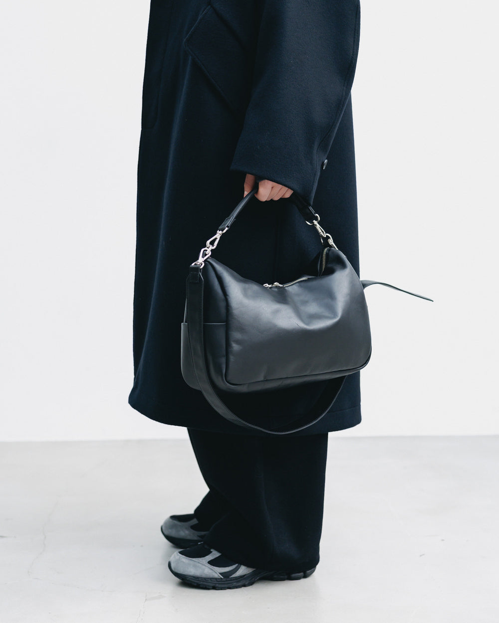 CLESSTE / Leather Day Off Bag (Black)