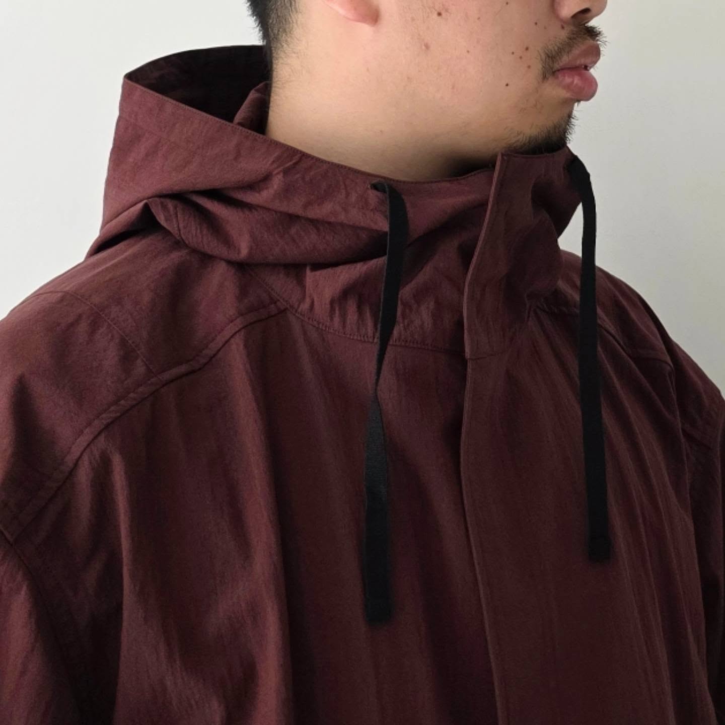 ANCELLM / Wrinkled Nylon Over Hoodie (Marron)