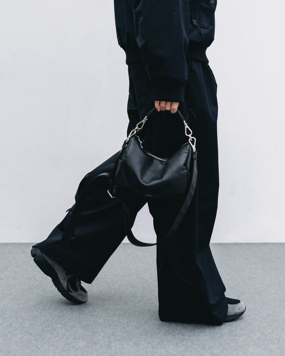 CLESSTE / Leather Day Off Bag Mini (Black)