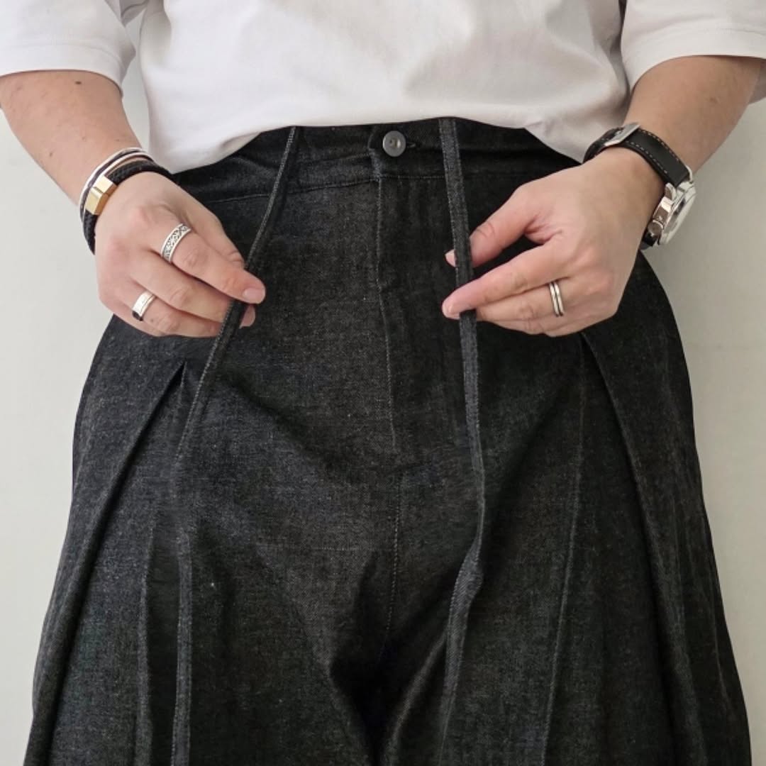 SAGE NATION / Box Pleat Trouser Denim - Raw Black