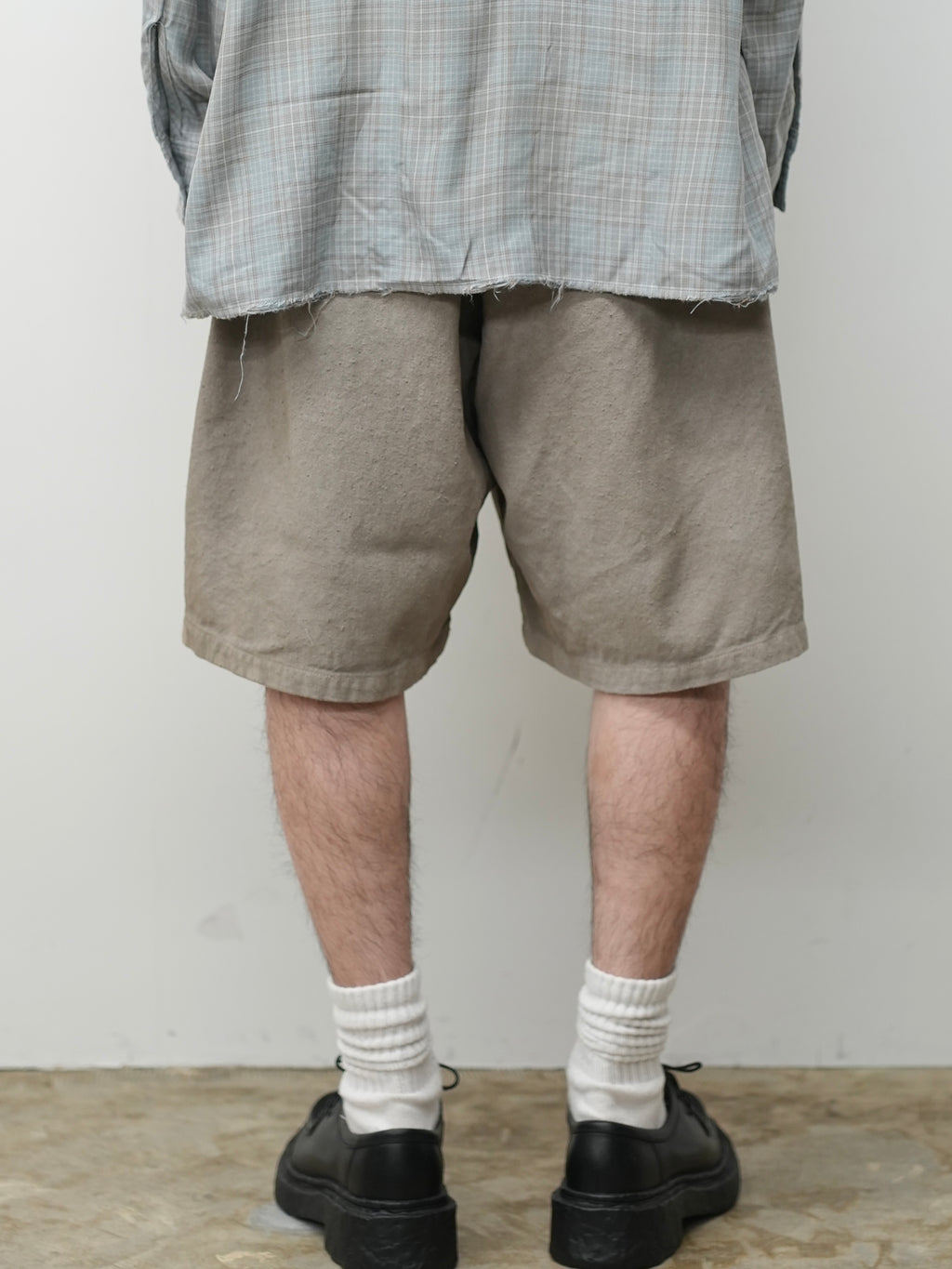 ANCELLM / C/R Duck Short Pants (Greige)