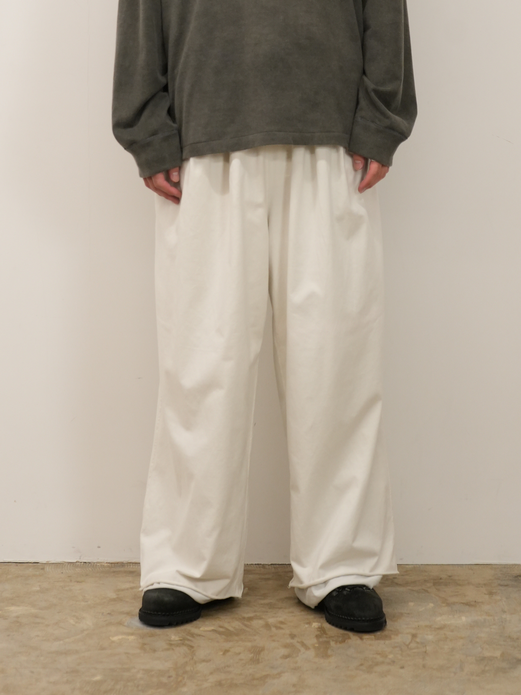 ANCELLM / Drape Wide Easy Cut Slacks (White)