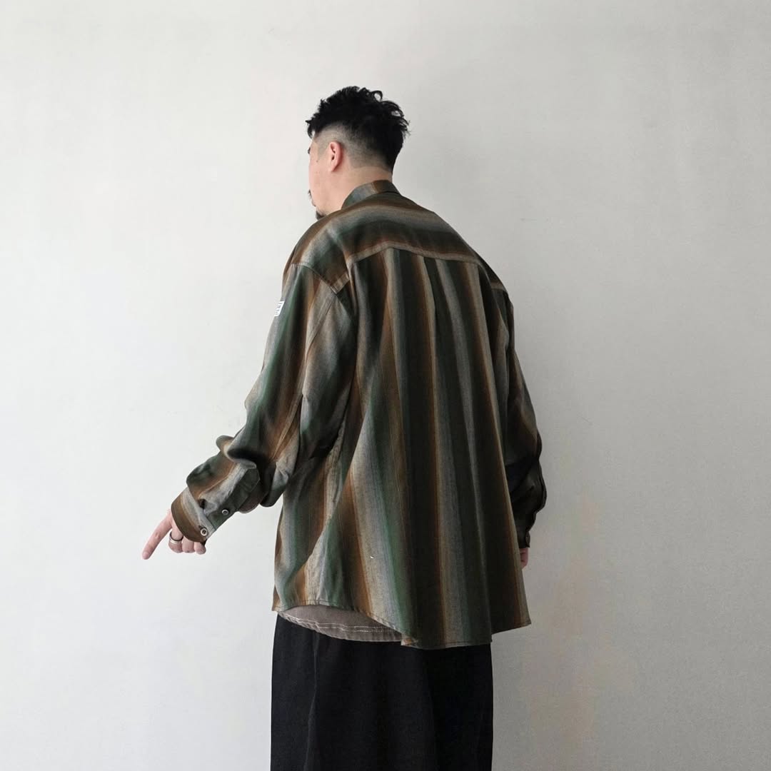 ELEPHANT TRIBAL FABRICS / Zip Ombre Stripe Shirt (Green)