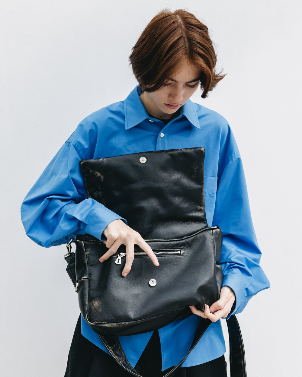 CLESSTE / Vintage Leather Padded Flap Holiday Bag (Black)