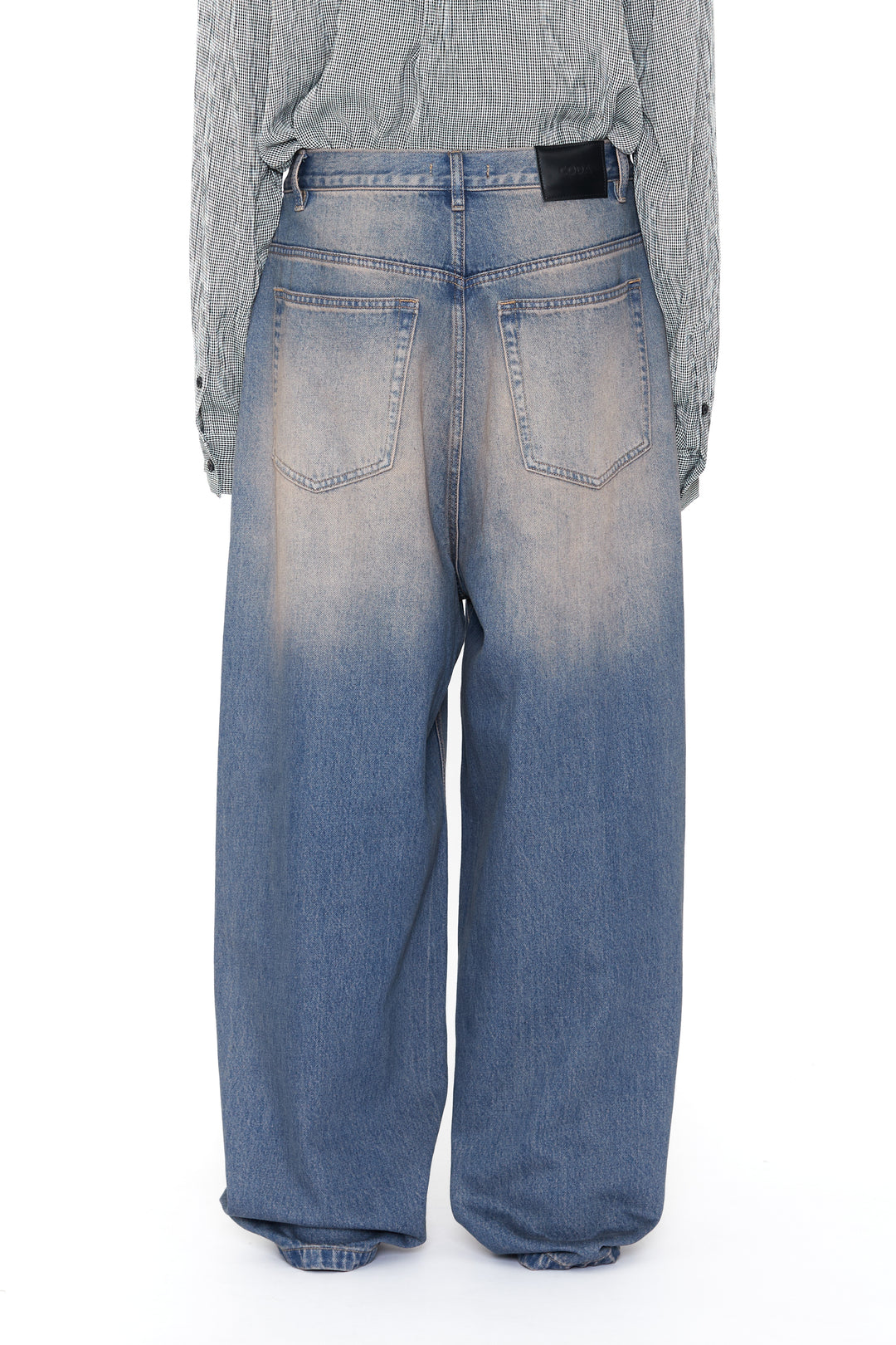 CODA / Dust Indigo Acid Washed Extended Cut Luft Jeans