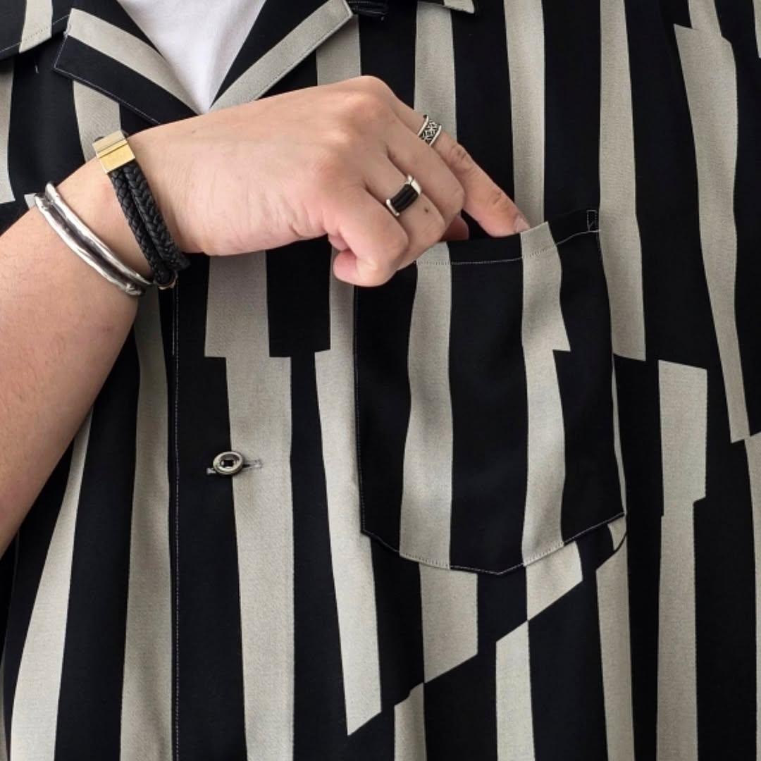 REVERBERATE / Open Collar Shirt Short Sleeve (White x Black)