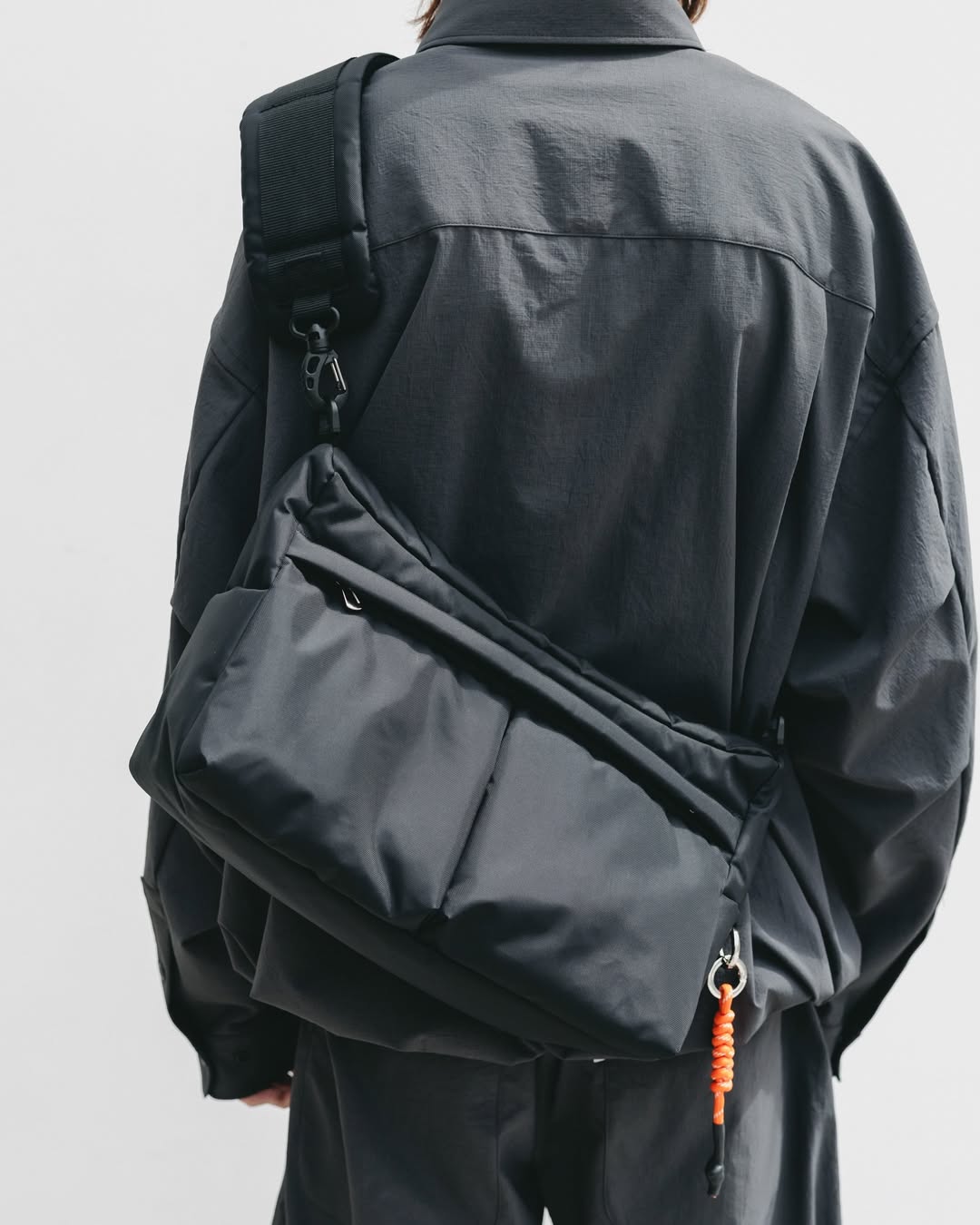 CLESSTE / Multi Pocket Holiday Bag – Tree and Branch