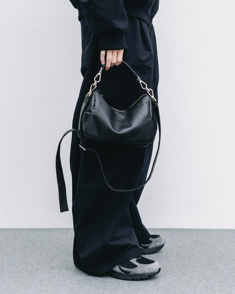 CLESSTE / Leather Day Off Bag Mini (Black)