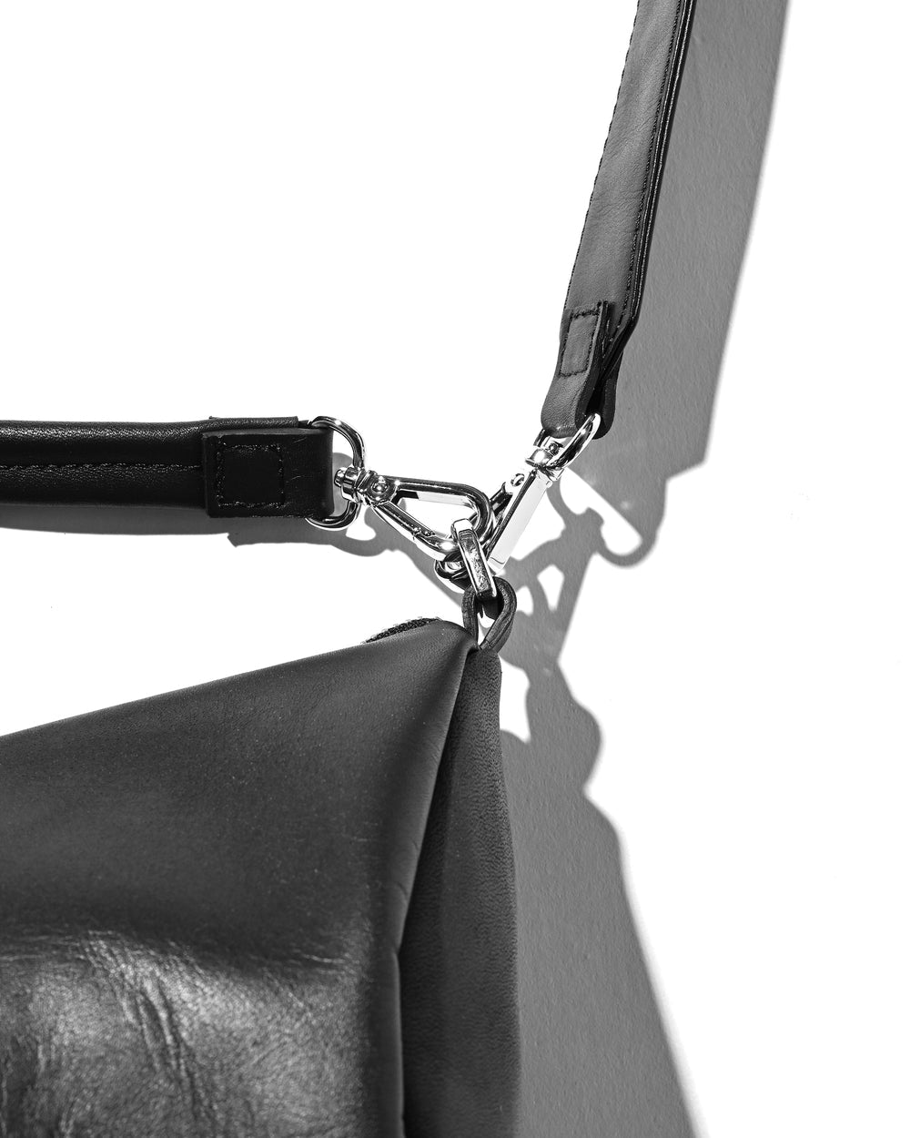CLESSTE / Leather Day Off Bag (Black)
