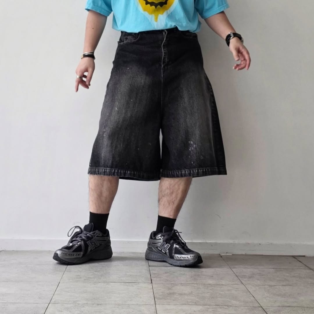 SHINYAKOZUKA / Painted Ordinary City Loose Shorts (Black)