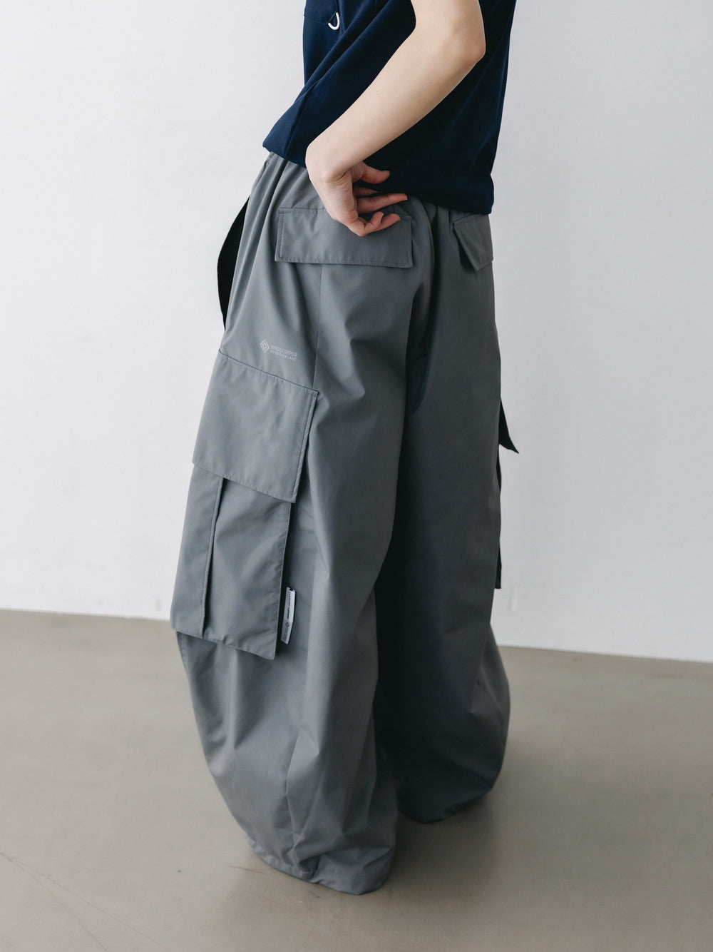 CLESSTE / +Phenix Windstopper ® By Gore-tex Labs City Mega Pocket Balloon Cargo Pants (Charcoal Gray)