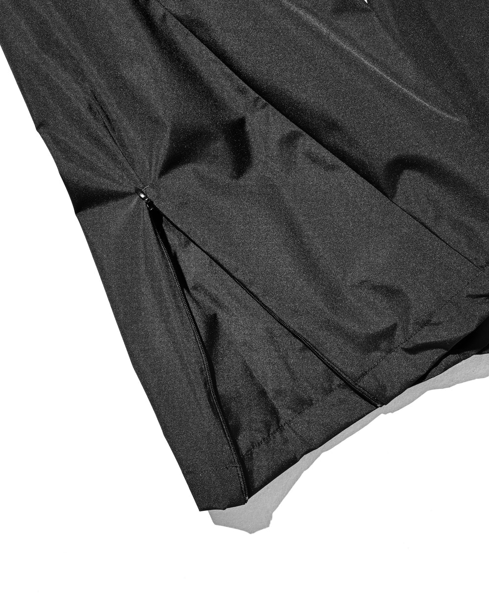 CLESSTE / +Phenix Windstopper ® By Gore-tex Labs City Barrel Leg Pants (Black)