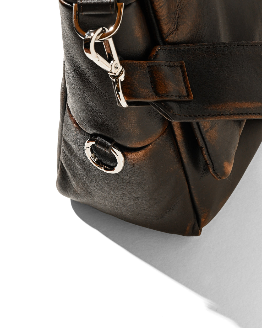 CLESSTE / Vintage Leather Padded Flap Holiday Bag (Brown)