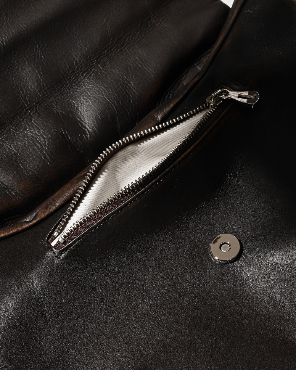 CLESSTE / Vintage Leather Padded Flap Holiday Bag (Brown)