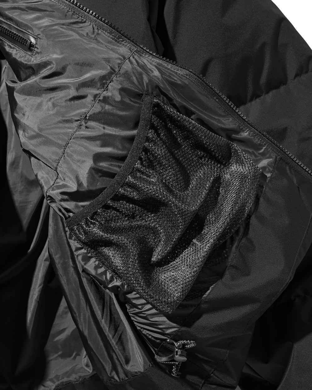 CLESSTE / +Phenix Windstopper ® By Gore-tex Labs City Down Jacket (Black)