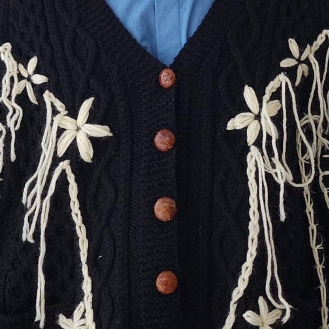 DISCOVERED / Hand Embroidery Fisherman Knit (A)