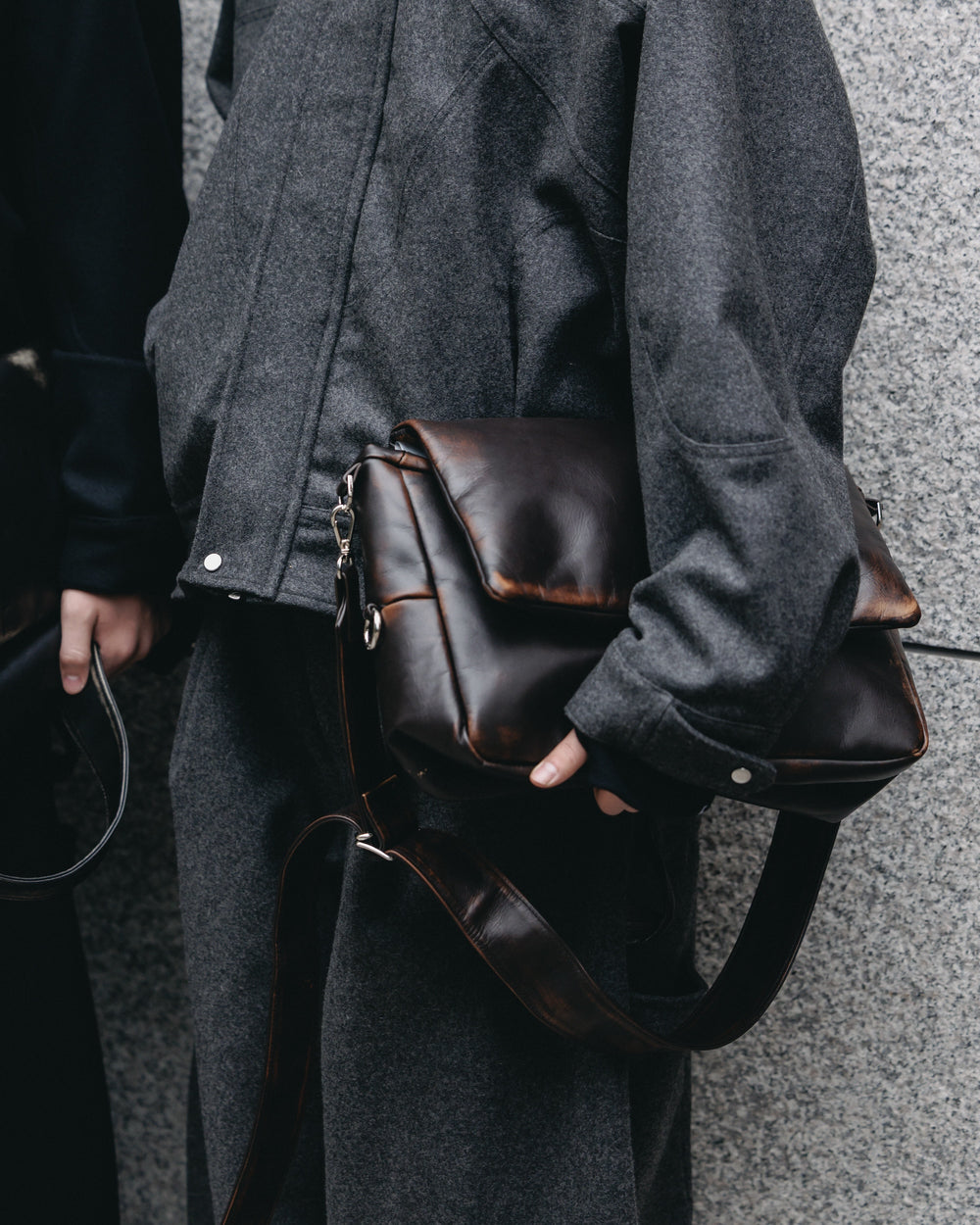 CLESSTE / Vintage Leather Padded Flap Holiday Bag (Brown)