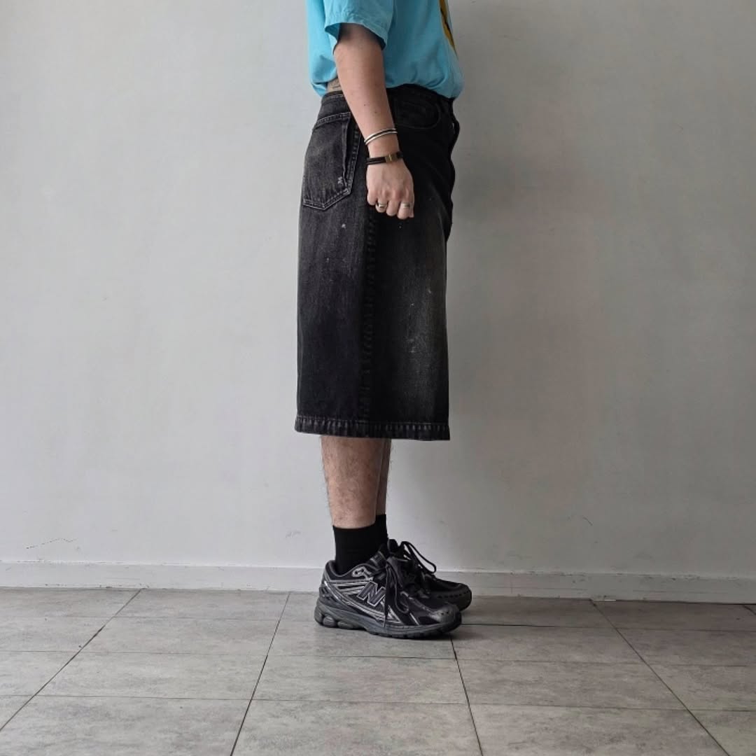 SHINYAKOZUKA / Painted Ordinary City Loose Shorts (Black)