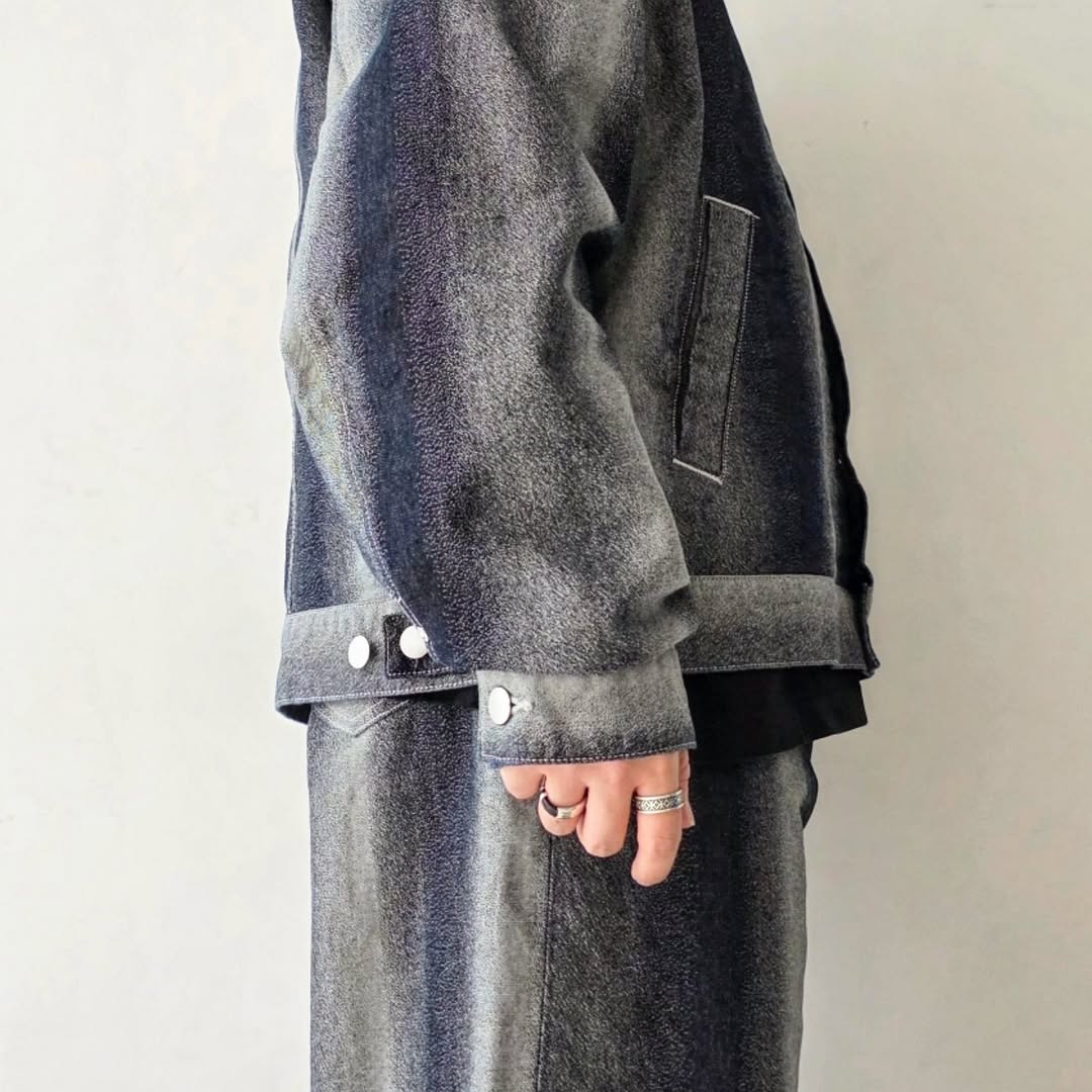 REVERBERATE / Gradation Denim Jacket (Indigo)