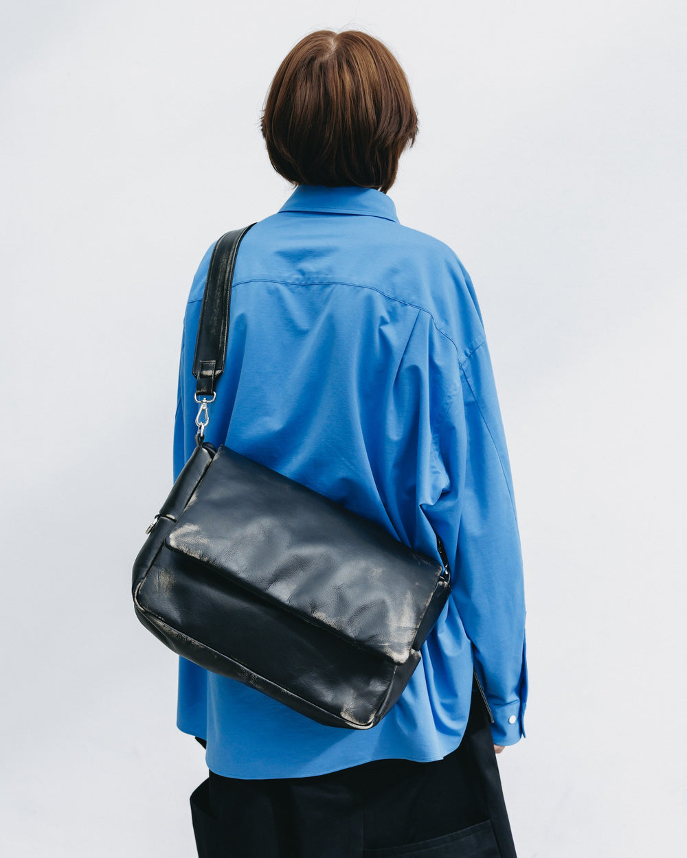 CLESSTE / Vintage Leather Padded Flap Holiday Bag (Black)